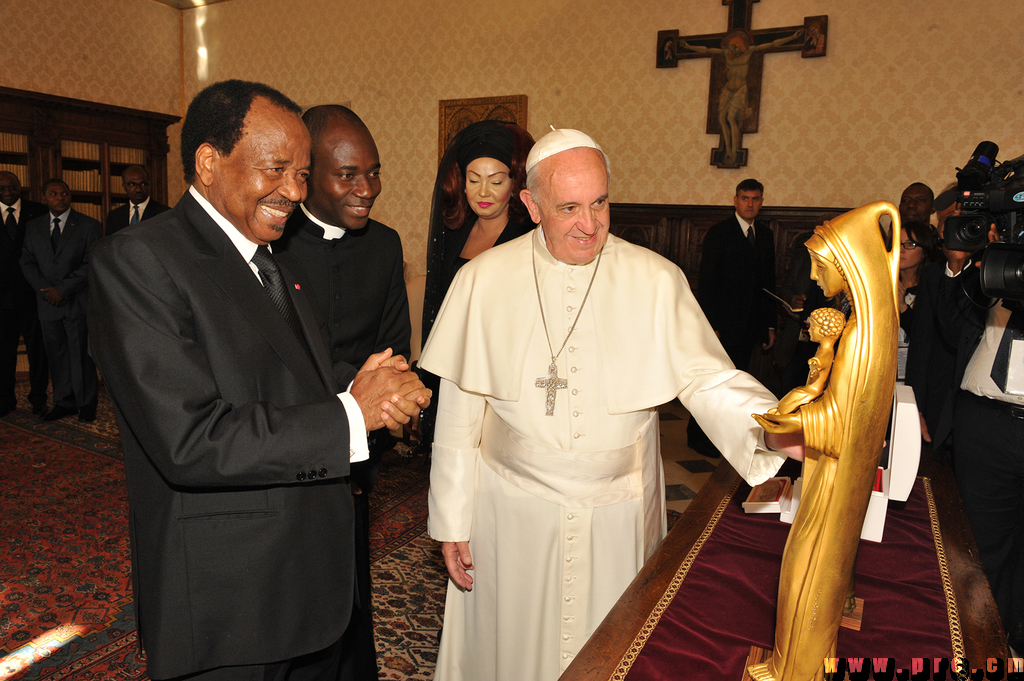 audience_paul.biya_vatican_18.10.2013 (3)