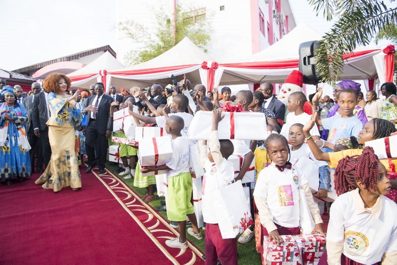 Christmas Tree Lighting at Chantal BIYA Foundation (20)