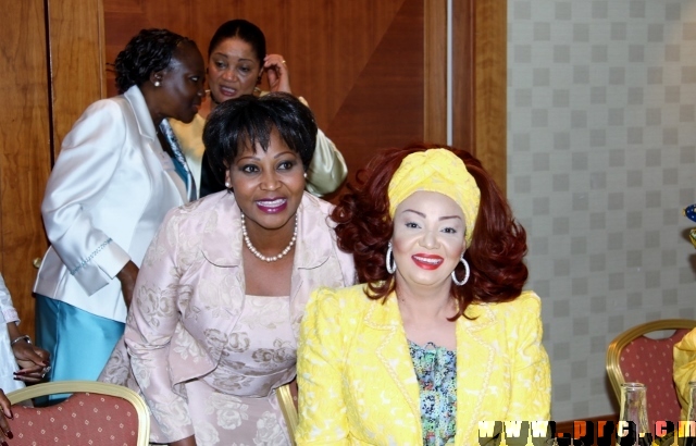 sommet_ue.afr_les_first_ladies_africaines_honorees (14) (640x410)