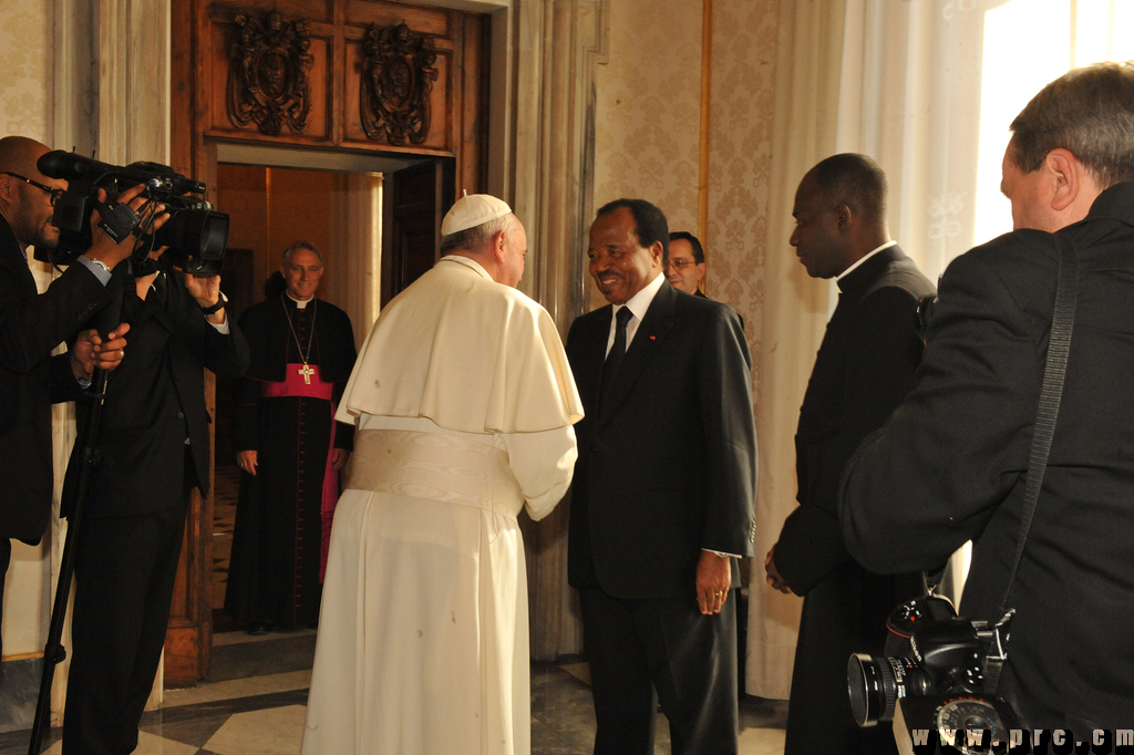 audience_paul.biya_vatican_18.10.2013 (11)