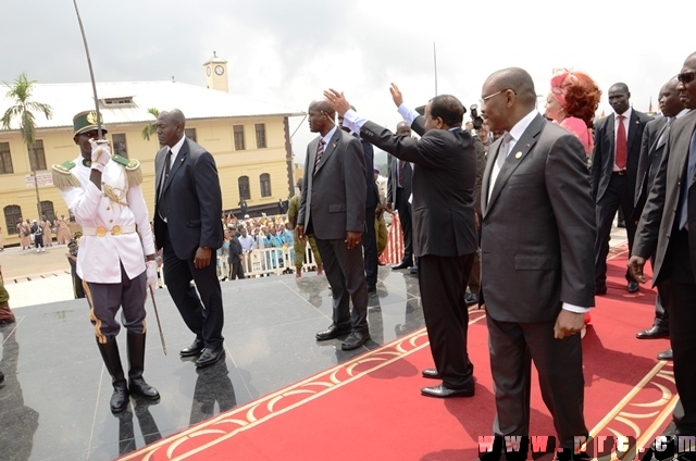 decouverte_monument_buea (2)