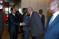 arrivee_du_couple_presidentiel_a_paris_16.05.2014 (12)