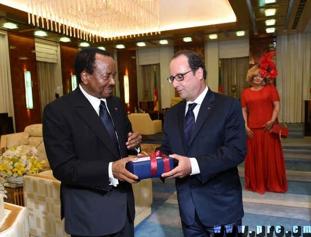 Visite d'Etat au Cameroun de S.E. François Hollande, Président de la République Française - 03.07.2015 (4)