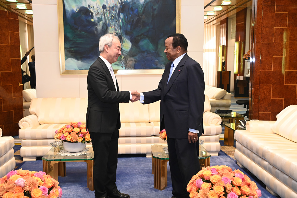 Fin de séjour de l'Ambassadeur du Japon au Cameroun, S.E. Nozomu Takaoka 09.01.2024