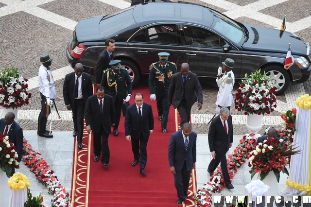 State Visit to Cameroon of H.E. François HOLLANDE, President of the French Republic - 03.07.2015 (12)