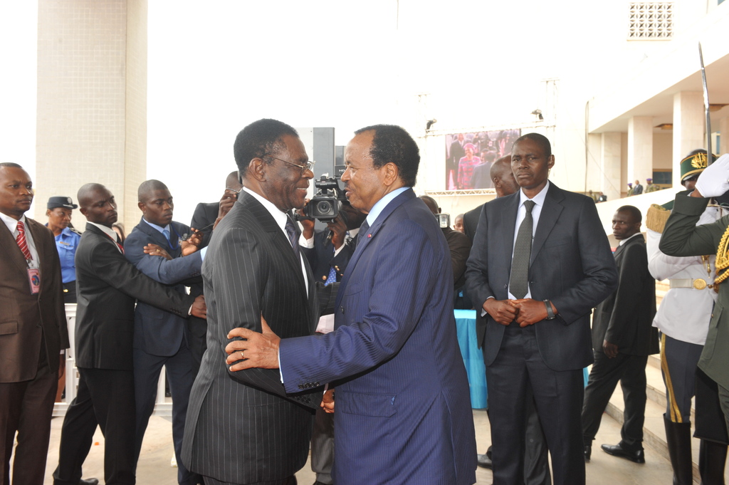 Chaleureuses accolades entre de Chef d’Etat camerounais et son homologue de Guinée Equatoriale 