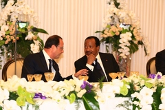 Visite d'Etat au Cameroun de S.E. François Hollande, Président de la République Française - 03.07.2015 (24)