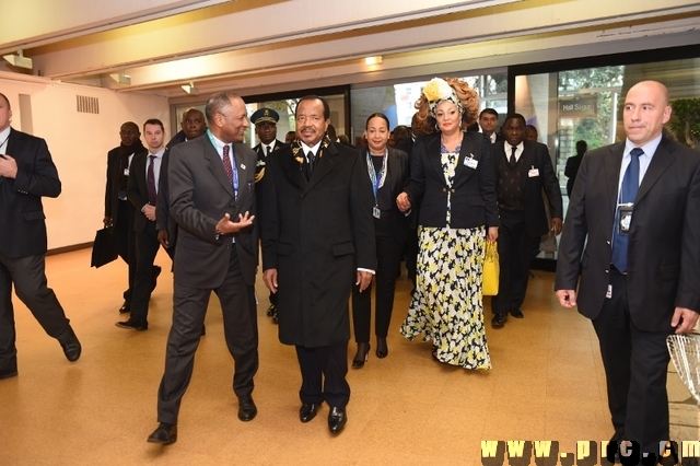 Le Couple Présidentiel à l'UNESCO - Paris, 16 Nov. 2015 (8)