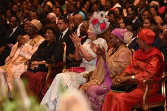 madame_chantal_biya_primee_aux_canal2or (17)