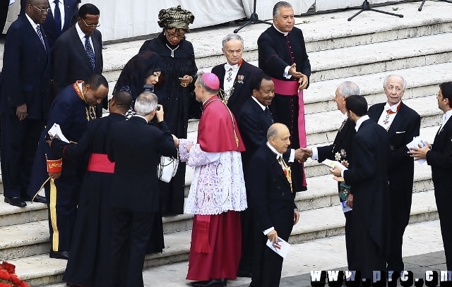 messe_de_canonisation_27.04.20104 (1)