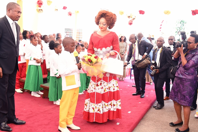 Cérémonie de l’arbre de Noël 2018 au complexe scolaire  Les Coccinelles du Palais de l'Unité (22)