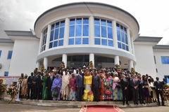 Inauguration du Centre Hospitalier de Recherche et d’Application en Chirurgie Endoscopique et Reproduction Humaine (43)