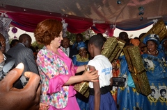 Cérémonie de l'arbre de Noël à la Fondation Chantal BIYA (4)