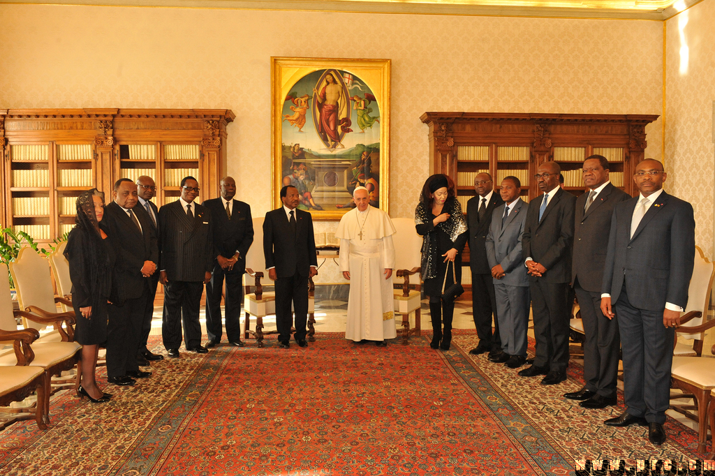 audience_paul.biya_vatican_18.10.2013 (6)