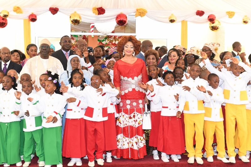 Cérémonie de l’arbre de Noël 2018 au complexe scolaire " Les Coccinelles du Palais de l'Unité"