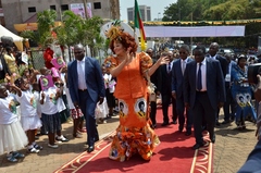 Arbre de Noël 2015 à la Fondation Chantal BIYA (24)