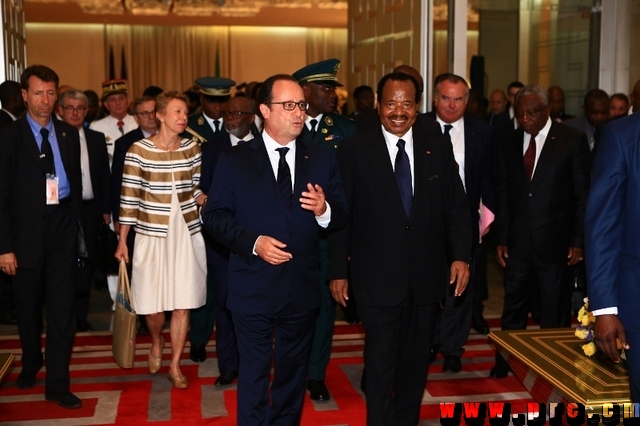 Visite d'Etat au Cameroun de S.E. François Hollande, Président de la République Française - 03.07.2015 (23)