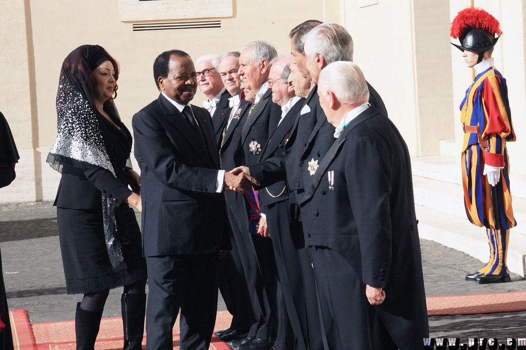 audience_paul.biya_vatican_18.10.2013 (16)