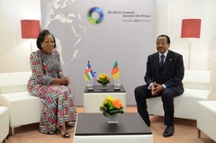 sommet_ue.afr_audience_paul.biya_samba.panza (2) (640x424)