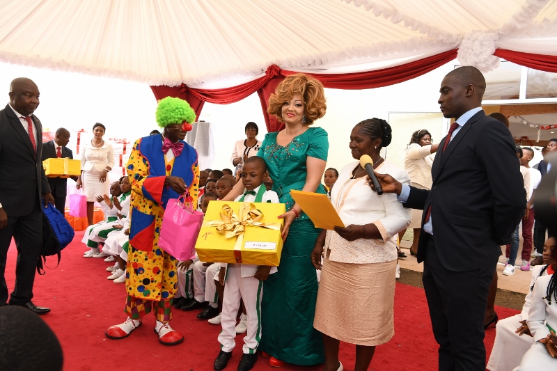 Cérémonie de fin d'année scolaire 2018 aux Coccinelles du Palais de l'Unité (11)