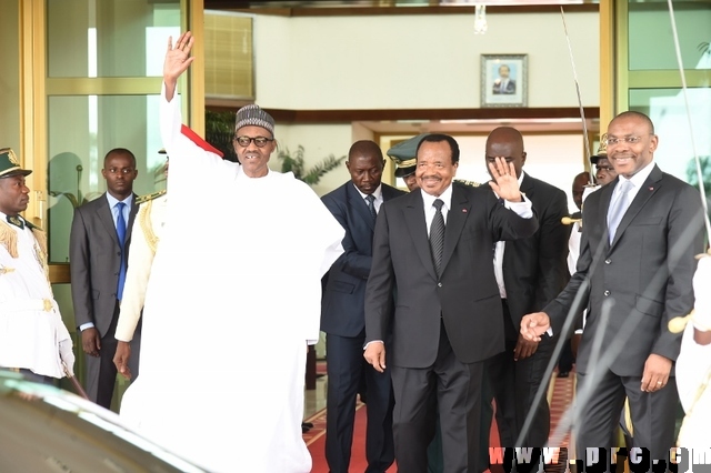 Accueil du Président Buhari à l'Aéroport de Yaoundé-Nsimalen (5)