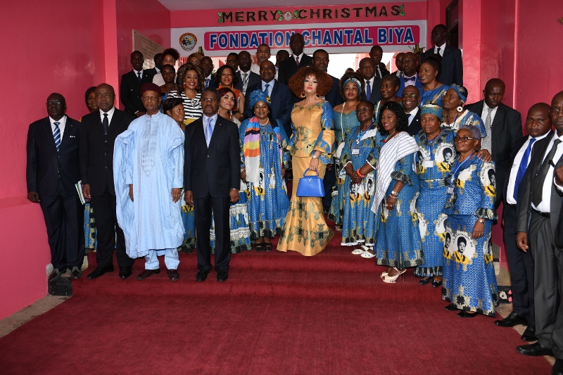 Christmas Tree Lighting at Chantal BIYA Foundation (23)