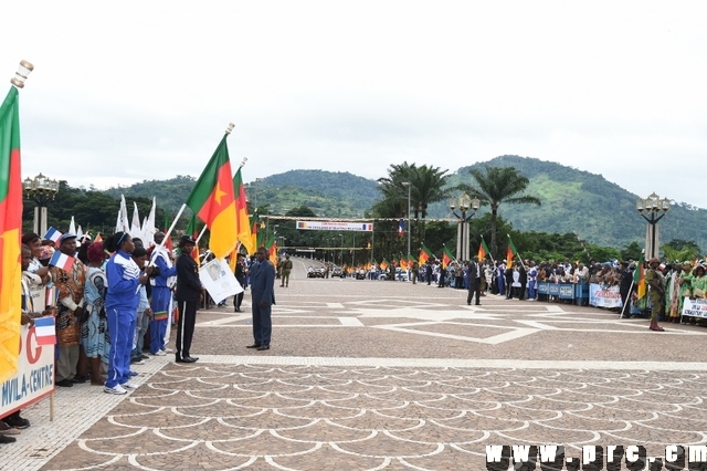 Visite d'Etat au Cameroun de S.E. François Hollande, Président de la République Française - 03.07.2015 (14)