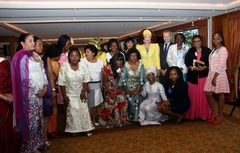 sommet_ue.afr_les_first_ladies_africaines_honorees (12) (640x408)