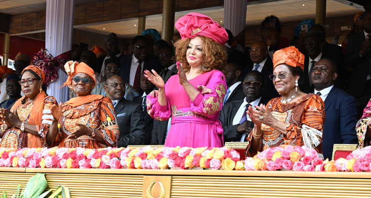 Journée Internationale de la Femme. Madame Chantal BIYA, en communion avec 25 mille femmes !