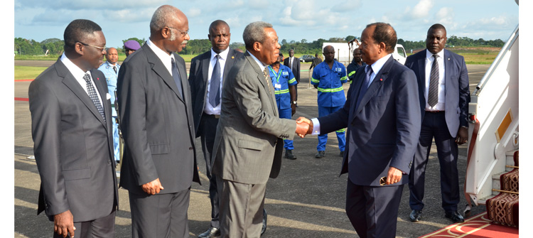 Le Couple présidentiel de retour à Yaoundé