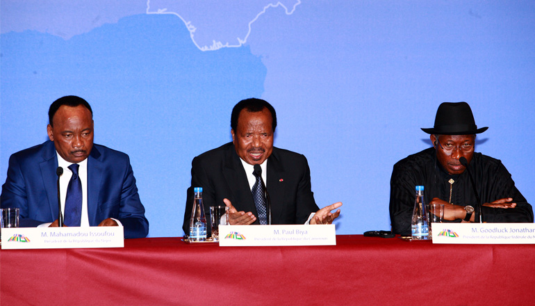 Déclaration de S. E. Paul BIYA lors de la Conférence de presse conjointe des Chefs d’Etat à l’issue du Sommet de Paris sur la Sécurité au Nigeria