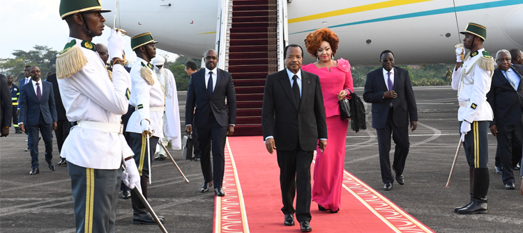 Le Couple présidentiel de retour au Cameroun